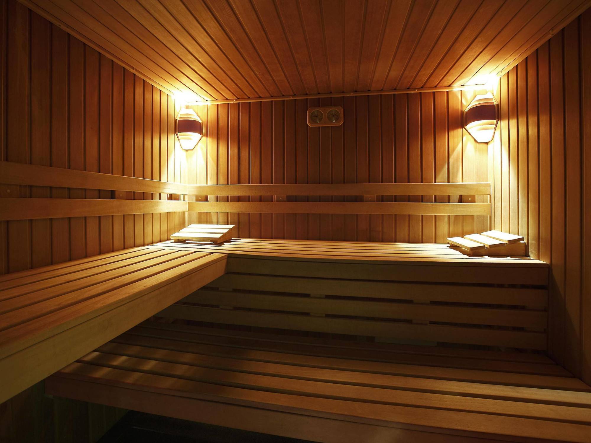 Nh Best Hotel Удобства фото